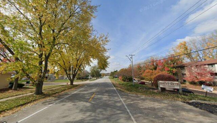 2356 south st #b, elgin, il 60123
