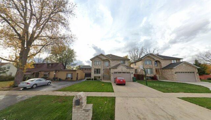 8516 moody ave, burbank, il 60459