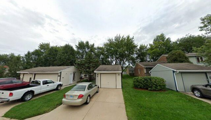 331 colony green dr, bloomingdale, il 60108