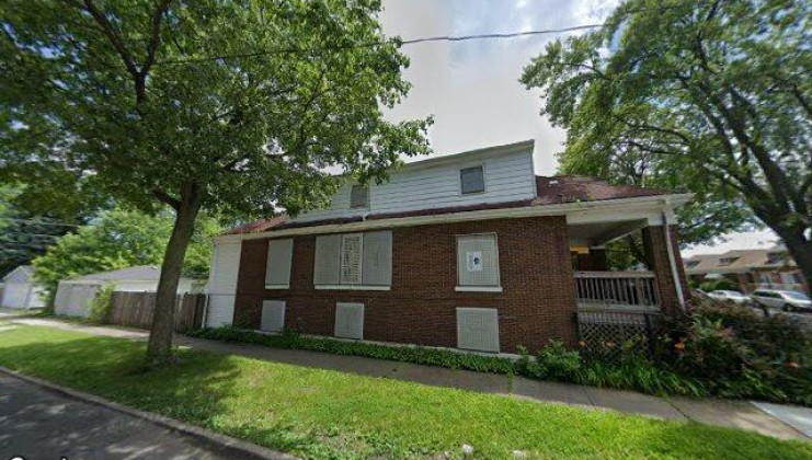 8801 s ada st, chicago, il 60620