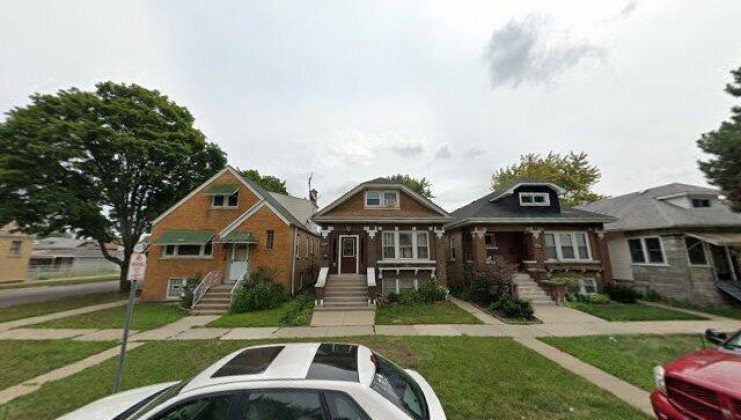 2503 s clarence ave, berwyn, il 60402