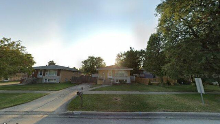 7604 s oconto ave, bridgeview, il 60455