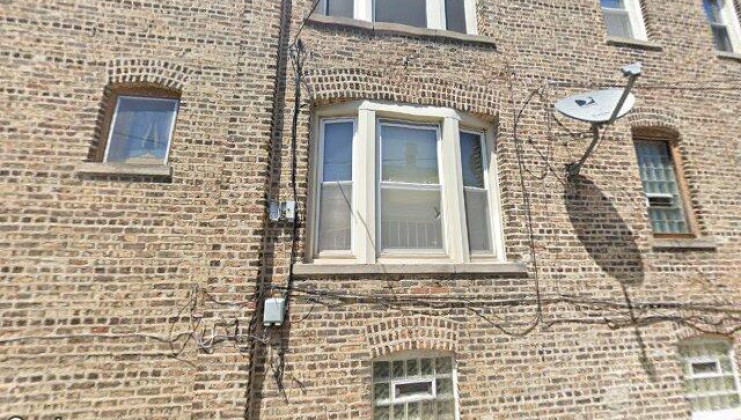 7835 s saginaw ave, chicago, il 60649