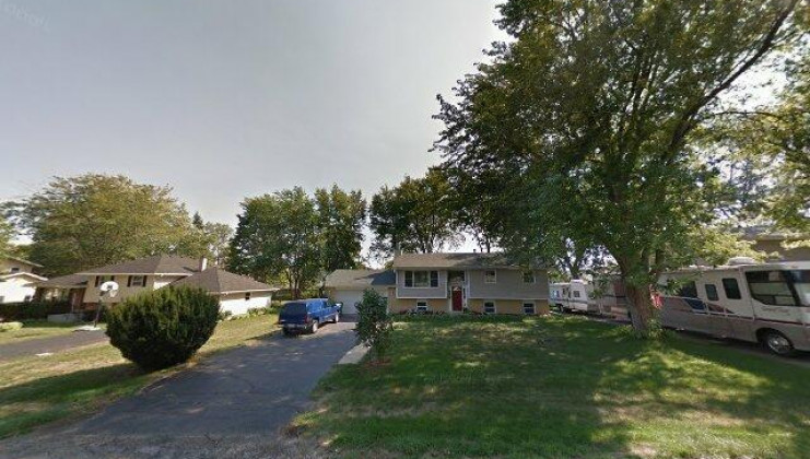 3119 w skyway dr, mchenry, il 60050