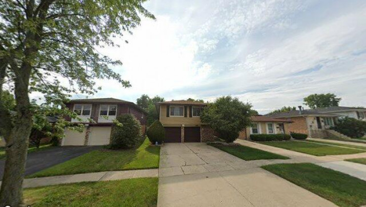 18054 edwards ave, country club hills, il 60478