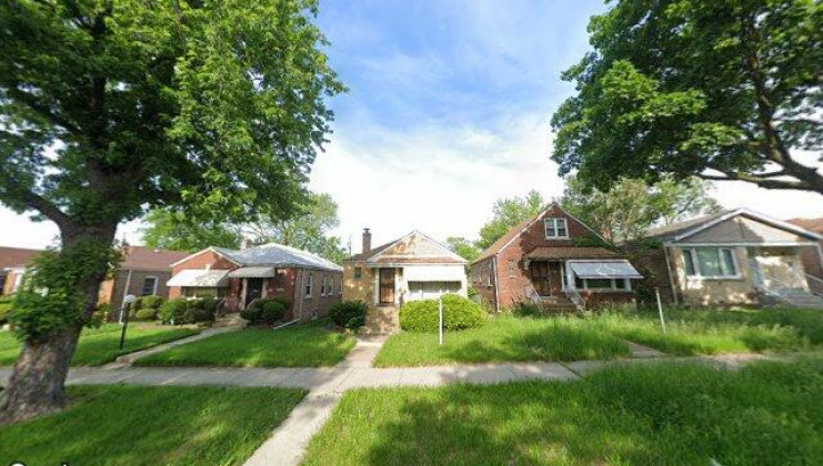 9737 s university ave, chicago, il 60628