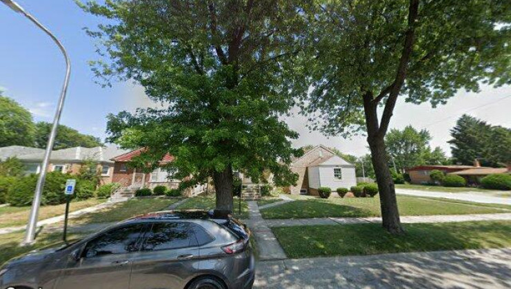 14235 s dearborn st, riverdale, il 60827