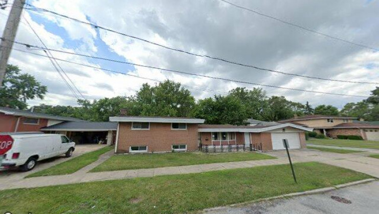 344 streamside dr, harvey, il 60426