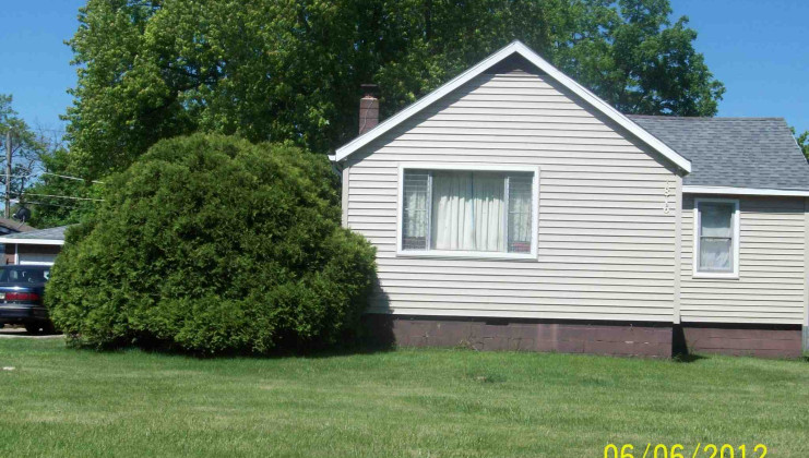 1816 hebron ave, zion, il 60099