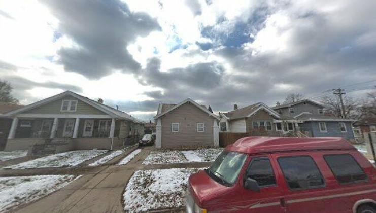 339 157th st, calumet city, il 60409