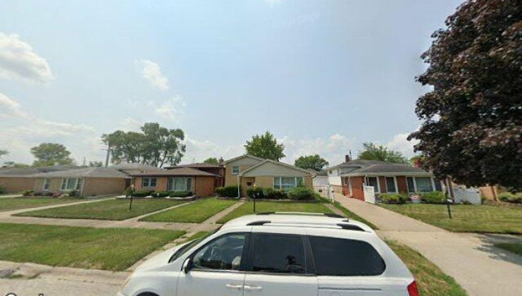 16026 gauger ave, harvey, il 60426