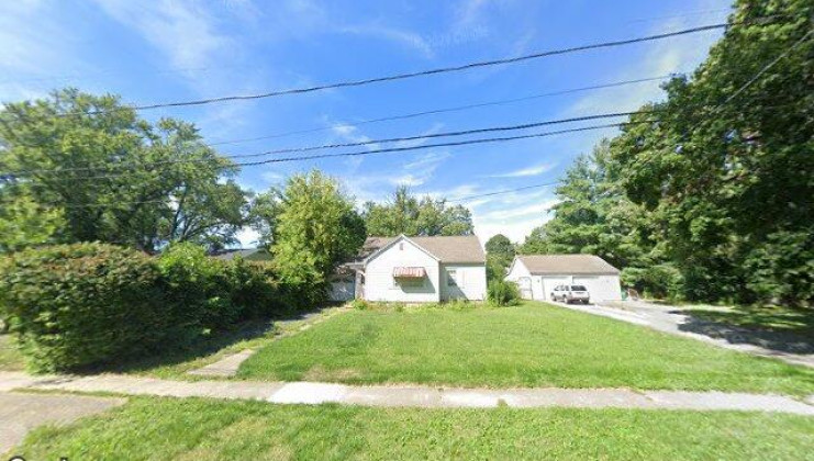 3904 grove ave, mchenry, il 60050