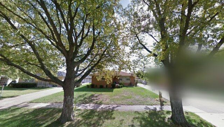 3301 s manor dr, lansing, il 60438