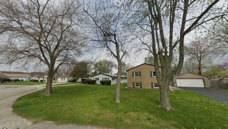 12 circle dr e, montgomery, il 60538