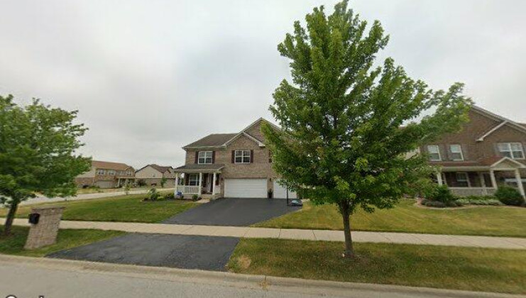 2337 queensbridge dr, lynwood, il 60411