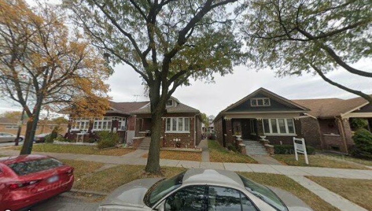 10605 s avenue f, chicago, il 60617
