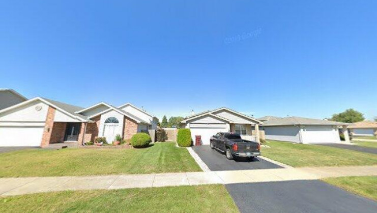 1673 carolina dr, sauk village, il 60411