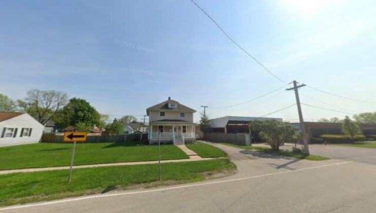 301 e edwards ave, east dundee, il 60118