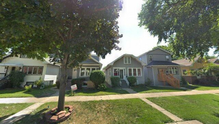 3639 elmwood ave, berwyn, il 60402