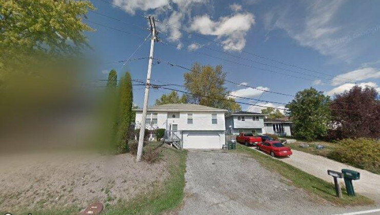 302 south dr, lakemoor, il 60051