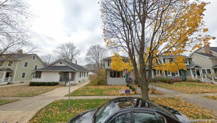 118 logan ave, geneva, il 60134