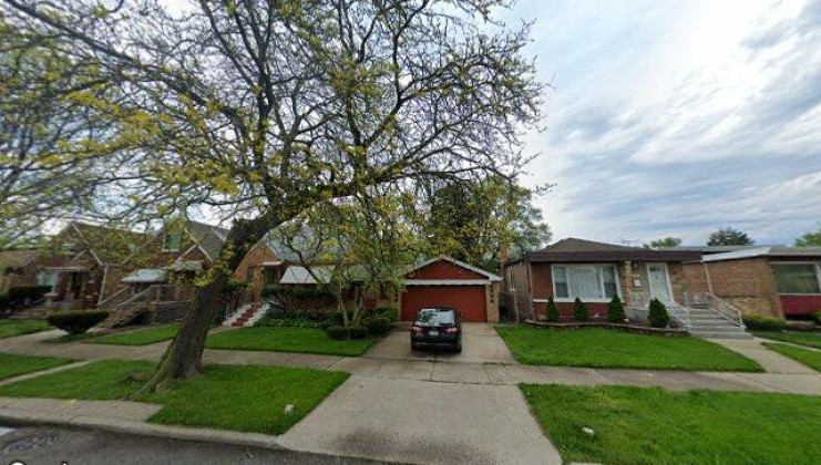 9047 s east end ave, chicago, il 60617