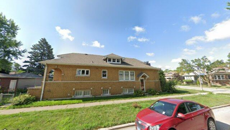 3701 euclid ave, berwyn, il 60402