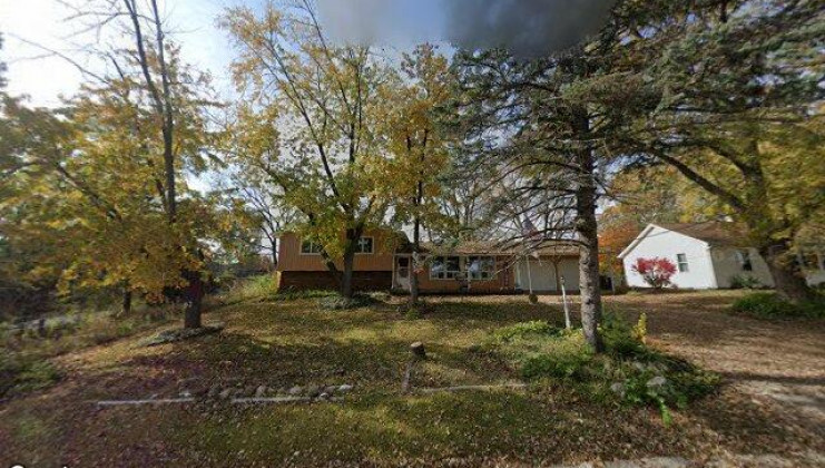 1301 adams st, lake in the hills, il 60156