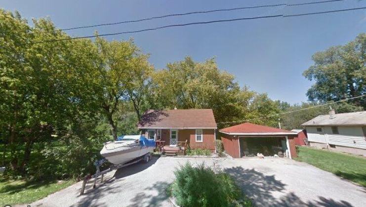 38236 lee ave, spring grove, il 60081
