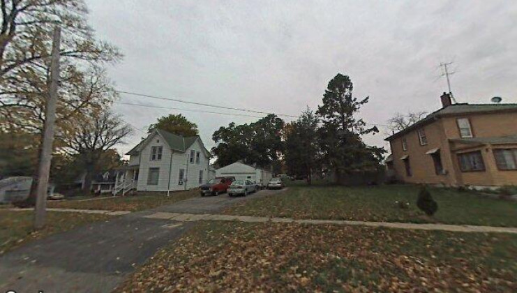 305 garfield st, harvard, il 60033