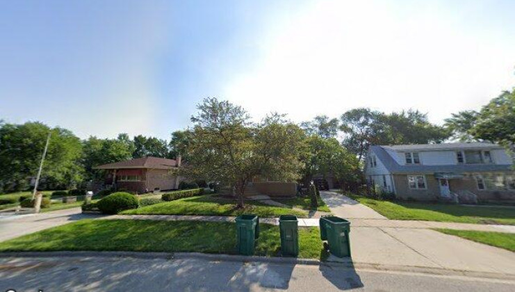 7951 lavergne ave, burbank, il 60459