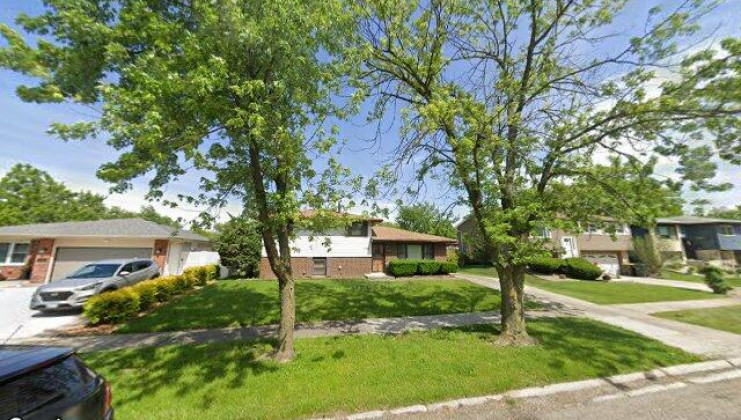 19821 lakewood ave, lynwood, il 60411