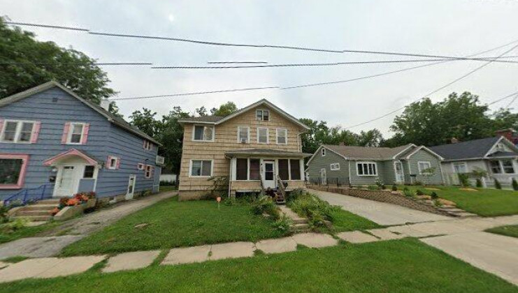 806 hammond ave, aurora, il 60506