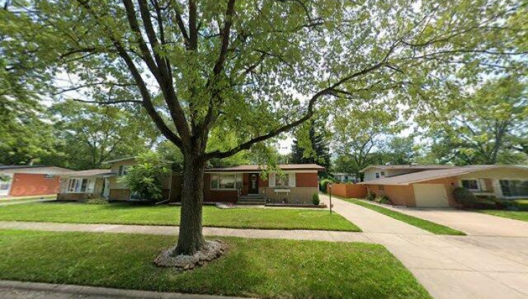 900 w terrace dr, glenwood, il 60425