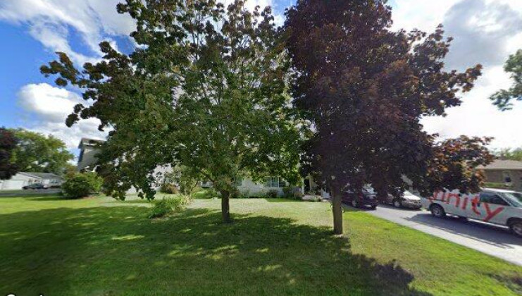 1501 channel beach ave, johnsburg, il 60051