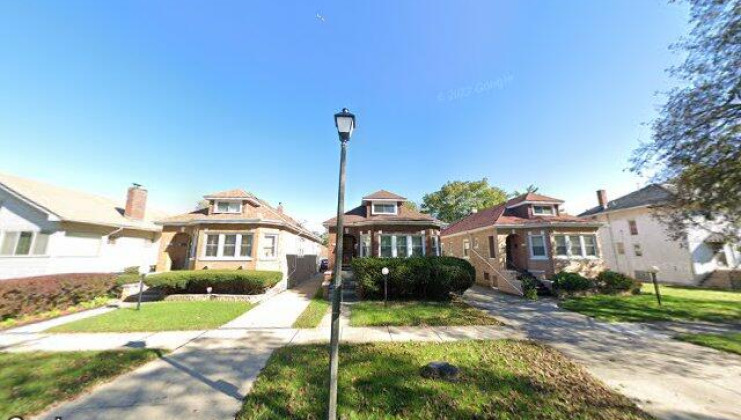 1827 s 3rd ave, maywood, il 60153