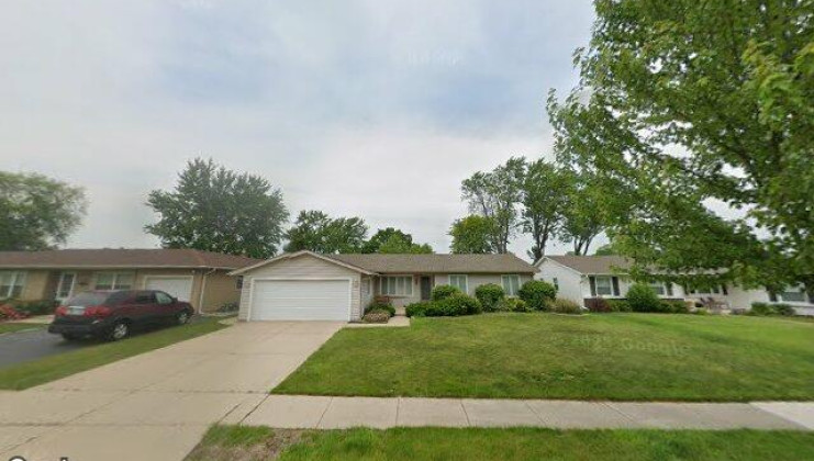 126 smethwick ln, elk grove village, il 60007