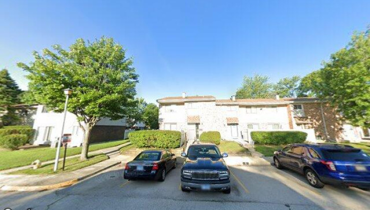 833 white oak ln, university park, il 60484