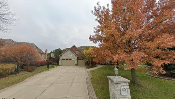 8825 robert rd, darien, il 60561
