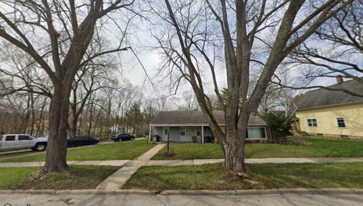 303 e 1st st, east dundee, il 60118