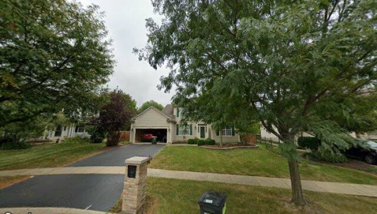 802 hedgerow ct, oswego, il 60543