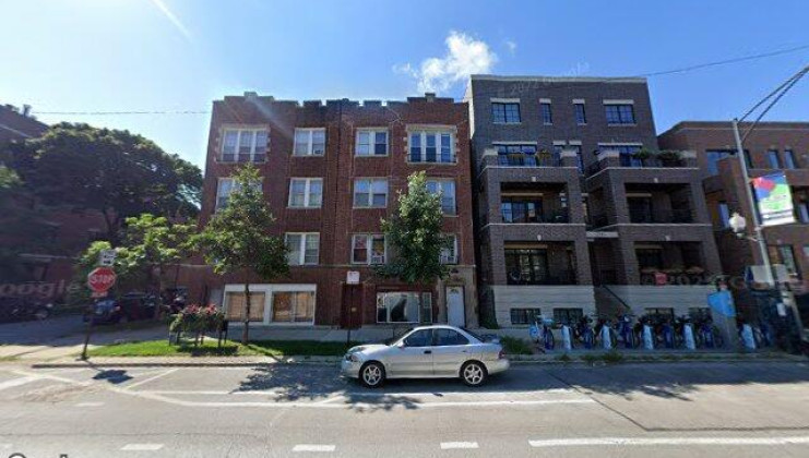 2337 w roscoe, chicago, il 60618