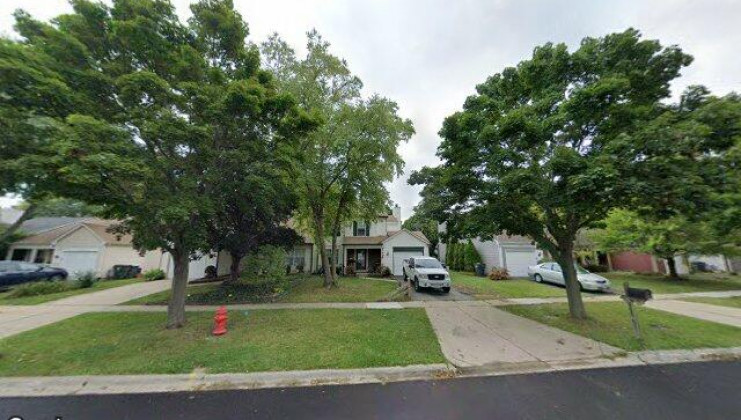 1216 s huntington dr, mundelein, il 60060
