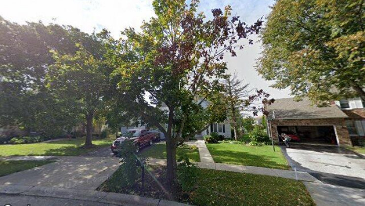 624 waterfall ln, elgin, il 60124