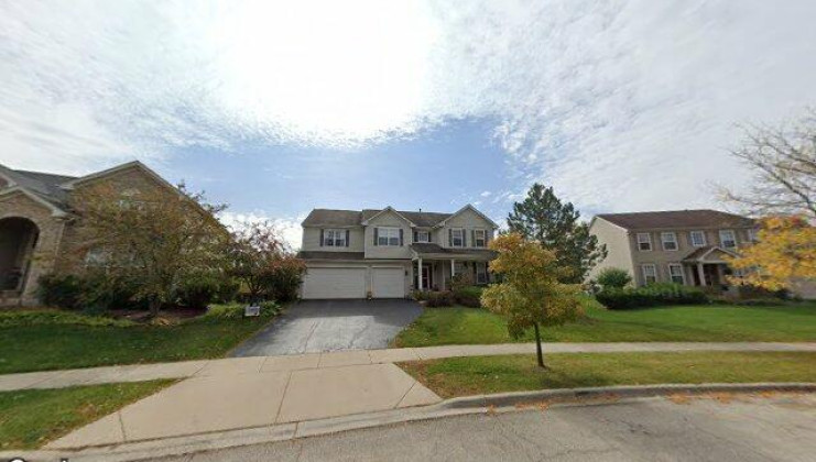 627 erin dr, elgin, il 60124