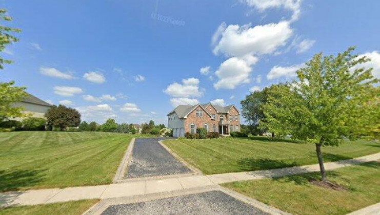 5516 chancery rd, gurnee, il 60031