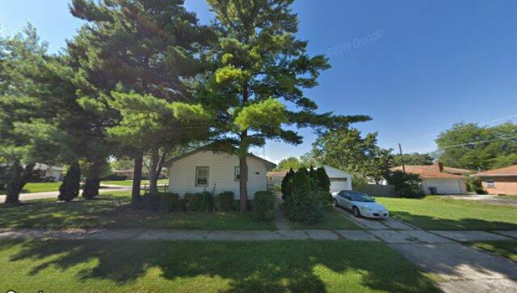 2402 marshall pkwy, waukegan, il 60085