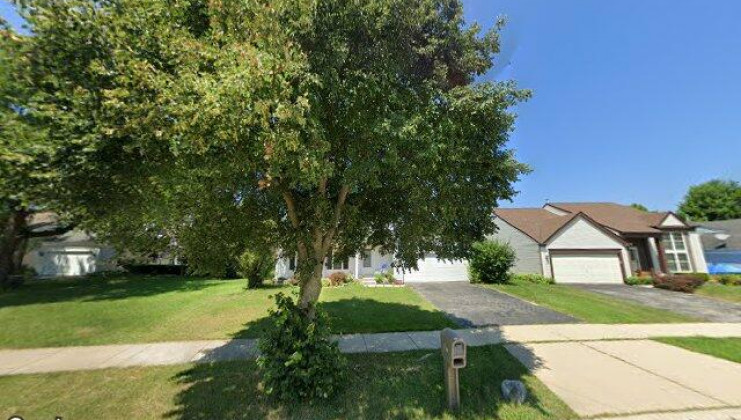 708 equestrian dr, wheeling, il 60090