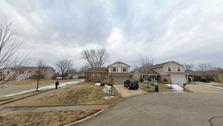 1 birchwood ct, streamwood, il 60107
