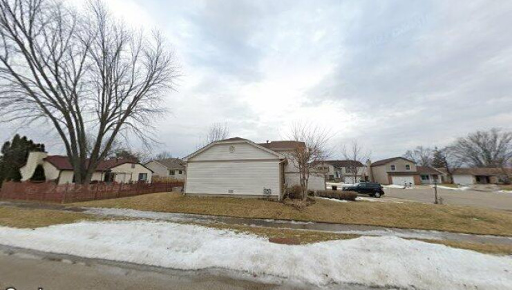 1 birchwood ct, streamwood, il 60107